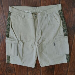 Retro Y2K Jordache camo trimmed cargo shorts size 36 100% cotton